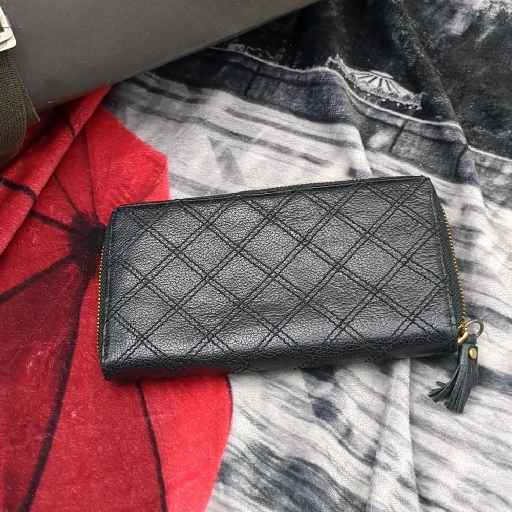 Antonio Melani leather wallet